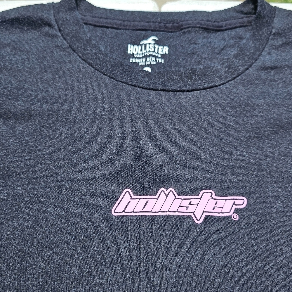 Hollister Curved Hem T-Shirt Black and Blue Short Sleeve Gradient Design Size M - Picture 2 of 4